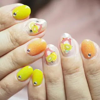 ネイル 深爪を断らない スカルプ高評価店のネイルデザイン