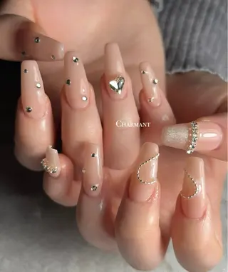 ネイル Minako 【Charmant】のネイルデザイン