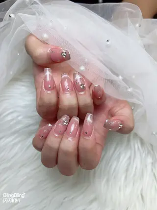 ネイル 🌻 Momoko_のネイルデザイン