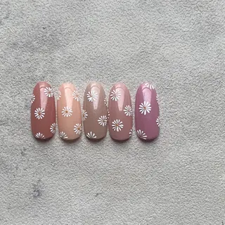 ネイル atelier FIORITURA所属・FIORITURA aiのネイルデザイン