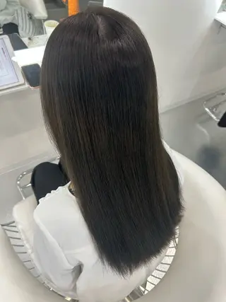 ロング あやめ🪽 オリーブ/ハイトーンのヘアスタイル