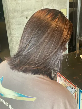 ミディアム カラー ラピスキーズ 寺本のヘアスタイル