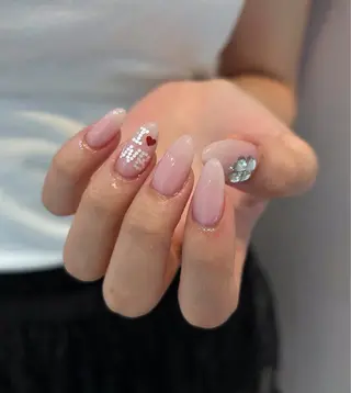 ネイル Chisa Nail Studio所属・チ サのネイルデザイン