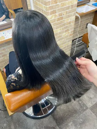 セミロング SALOWIN上野店所属・美髪ヘア 🤍erikaのヘアスタイル