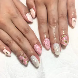 ネイル THECOLORS所属・近貞 莉奈のネイルデザイン