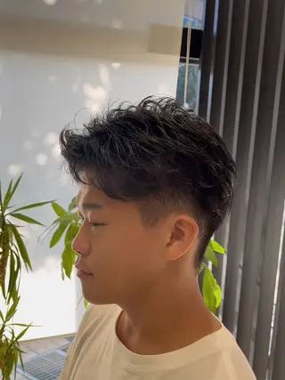 ショート パーマ メンズ 駒野 晃のヘアスタイル