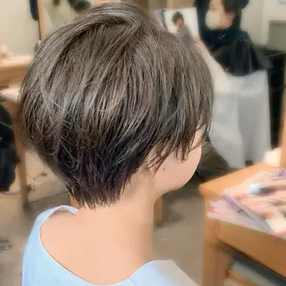 ショート カラー 前田 健太のヘアスタイル