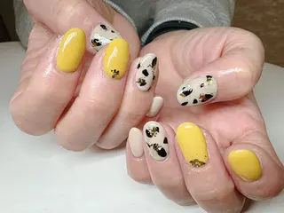 ネイル ECLAT エクラ所属・寺山 千鶴のネイルデザイン