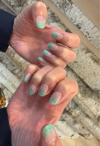 ネイル 浅野 綾のネイルデザイン