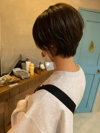 ショート レイヤー/韓国ヘア 杉浦結梨のヘアスタイル