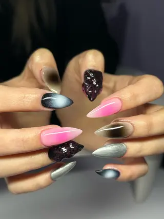 ネイル NAIL ROOM COZMIC SISTA所属・Ronny ロニ 森ノ宮❤のネイルデザイン