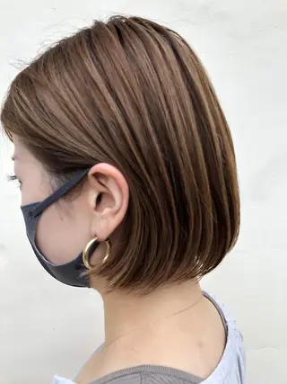 ショート カラー 荒木 理緒のヘアスタイル