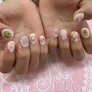 ネイル 五十嵐 美智のネイルデザイン