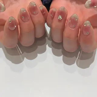 ネイル ネイル&アイ QUEEN&CRIMSON所属・眉WAX/ピーリング ホワイトニングの眉毛・アイブロウイメージ