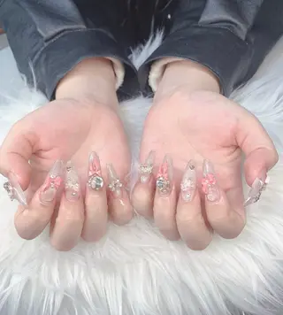 ネイル T. Leeのネイルデザイン