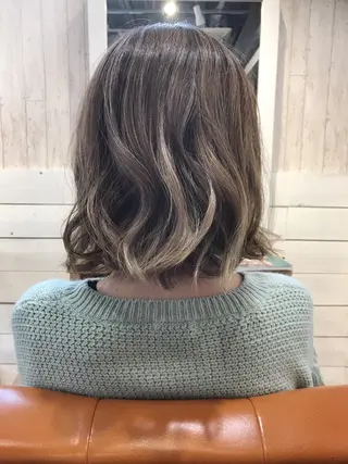 ミディアム カラー newi赤羽 ✂️KEN✂️のヘアスタイル