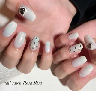 ミディアム ネイル ネイルスタジオ シェイクユアハンズのネイルデザイン