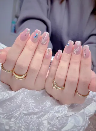 ミディアム めぐみのネイルサロン 惠のネイルデザイン