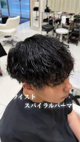 ショート ☃️顔周りレイヤー 韓国風SHUTOのヘアスタイル