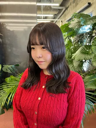 ミディアム 林 菜月のヘアスタイル