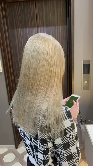 ミディアム カラー dao/ミルクティー /ブラウン/ブロンドのヘアスタイル