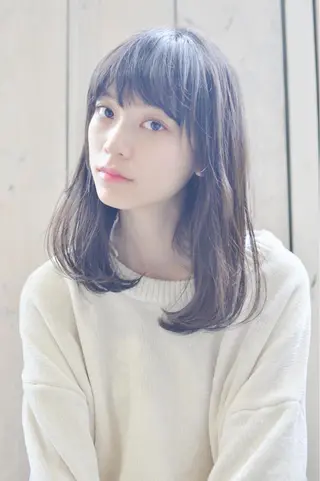 ミディアム カラー SALOWIN 表参道所属・シンカ 表参道のヘアスタイル