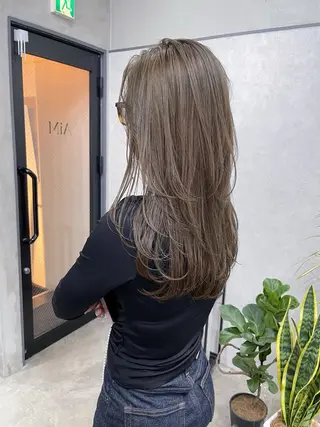 セミロング カラー AiM 大名　似合わせカットのヘアスタイル