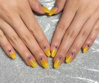 ネイル VIERU 🌈🎀💖のネイルデザイン