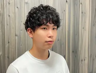 ショート カラー パーマ メンズ KIRAVI 【キラヴィ】三宮店所属・minami ミナミのヘアスタイル