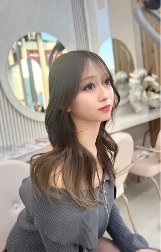 ロング レイヤーカット/ 顔まわり/アオイのヘアスタイル