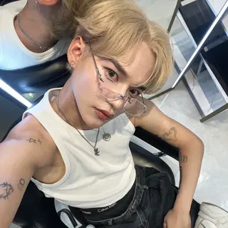 ショート カラー メンズ 岡田大志🇰🇷 中/韓メンズヘアのヘアスタイル