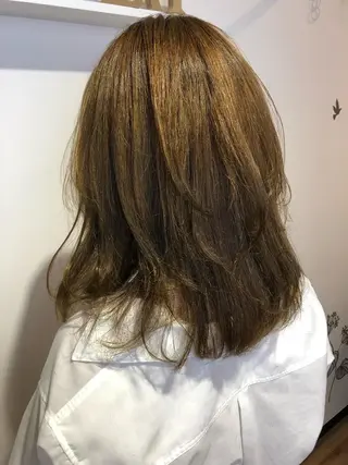 ミディアム 青野 文香のヘアスタイル