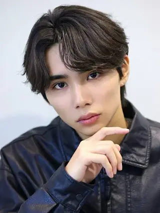 ミディアム メンズ EXCIA所属・メンズ特化 韓国/曲がる縮毛矯正のヘアスタイル