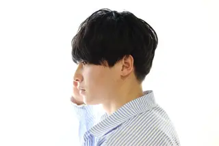 メンズ ツヤ感カラー🎀 本美冴のヘアスタイル