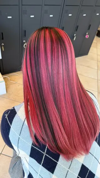 カラー seina🩰 ブリーチ/ヘアセットのヘアスタイル