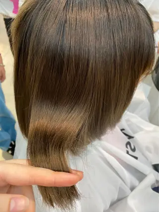 ショート レイヤーカット カノン🩷のヘアスタイル