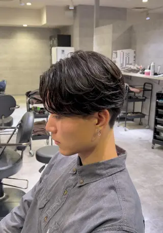 ショート メンズ アンダーバーホワイト 堺東店のヘアスタイル