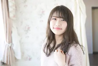 カラー 渋谷宮益坂 omoのヘアスタイル