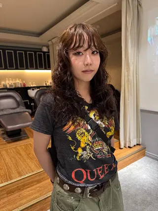 セミロング パーマ sliver siki・ayanaのヘアスタイル