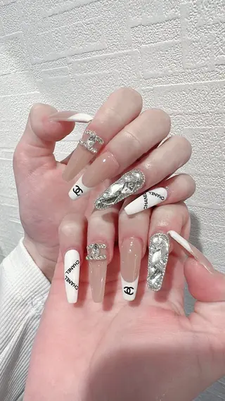 ネイル D-BEAUTY Nailsalonのネイルデザイン