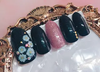 ネイル CROWN プライベートサロンのネイルデザイン