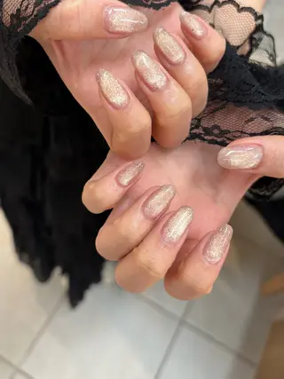 ネイル h △TRIOSのネイルデザイン