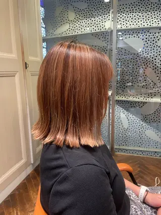 ミディアム 頭から整える美容師 松田のヘアスタイル