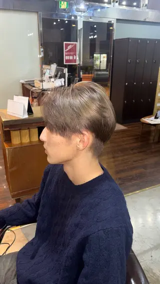 カラー メンズ 小池 かなこのヘアスタイル