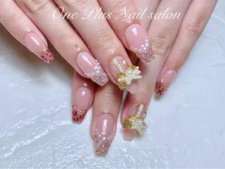ネイル One Plus Nail Salonのネイルデザイン