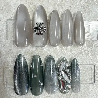 ネイル クイーンズネイル銀座所属・Queeens nailのネイルデザイン