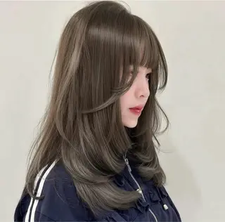 ミディアム カラー SALOWIN銀座一丁目所属・透明感カラー/レイヤ ーカット🤍miyuのヘアスタイル