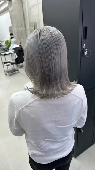 ミディアム LINOET名古屋所属・ダブルカラー🩶上村 純妃🩶名駅徒歩5分のヘアスタイル