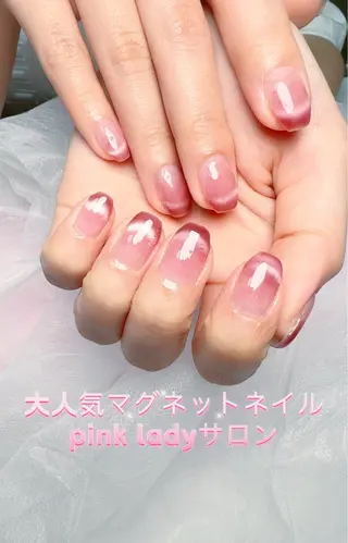 ネイル pink ladyサロン所属・べ にのネイルデザイン