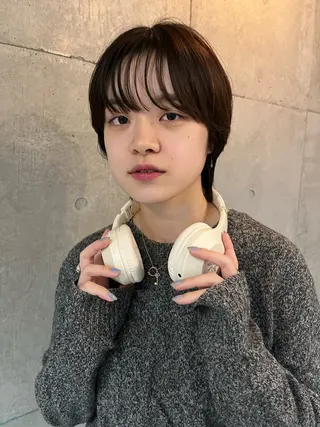 ショート レイヤーカット\ウル フ　chinatsuのヘアスタイル